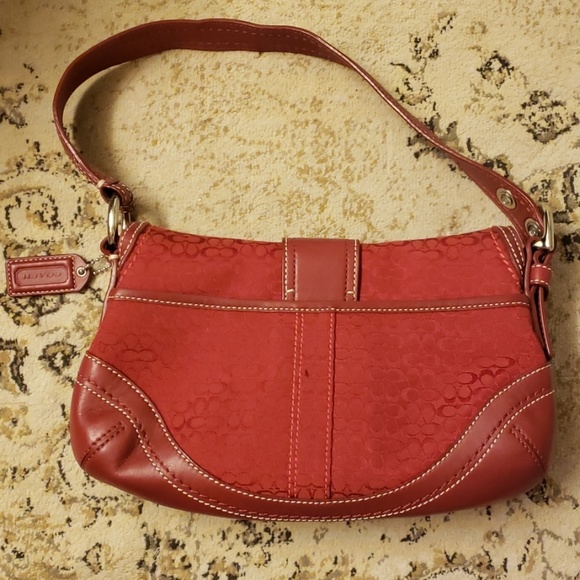 Coach red logo hobo bag - Picture 2 of 4